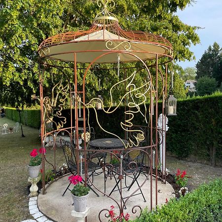 Les Charmes Bed and Breakfast Valençay Exteriör bild