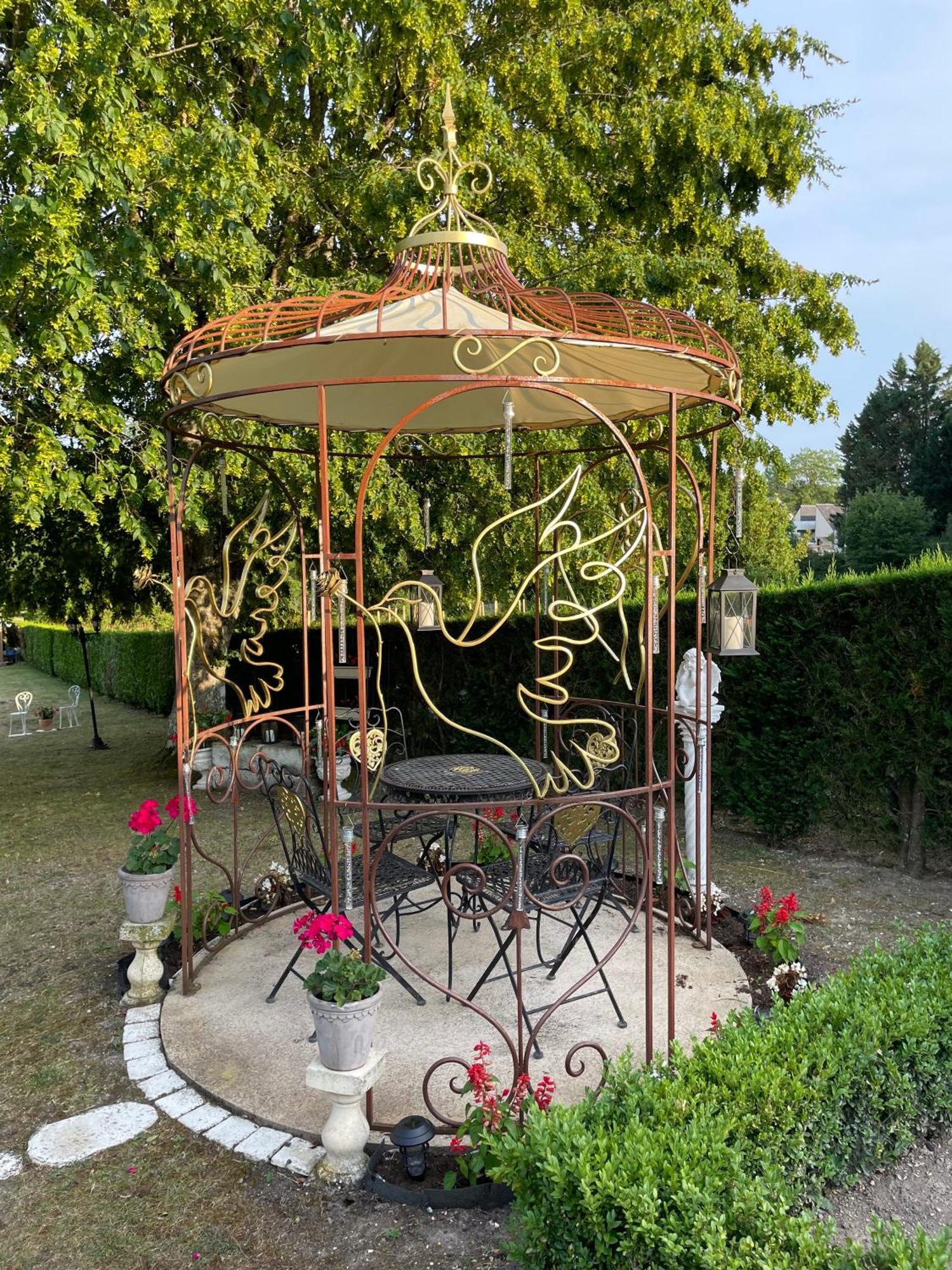 Les Charmes Bed and Breakfast Valençay Exteriör bild